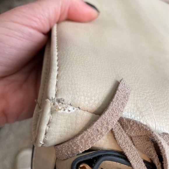 Fringed crossbody - Picture 10 of 11